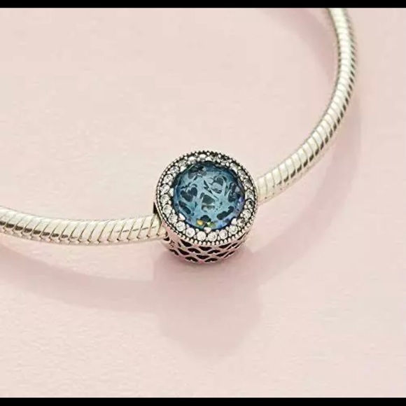 Pandora Radiant Heart Sky Blue - Picture 2 of 4